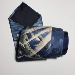 Humpback Whale Tie